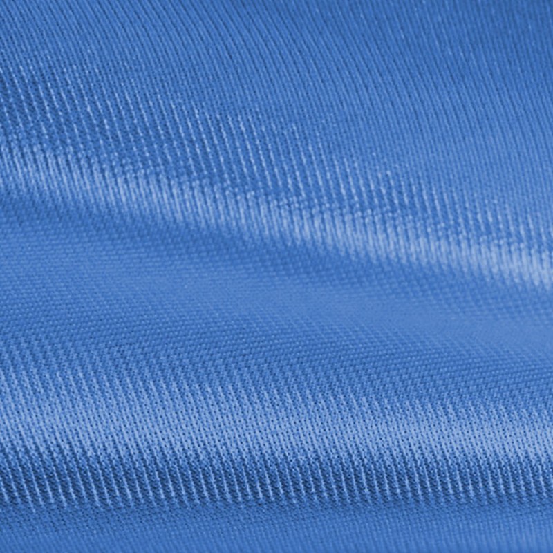 Satin bleu au rouleau