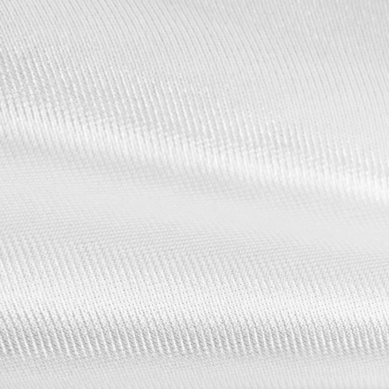 Satin blanc au rouleau