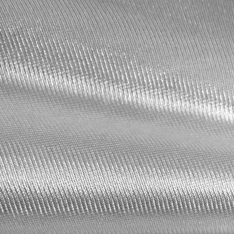 Satin argent au rouleau