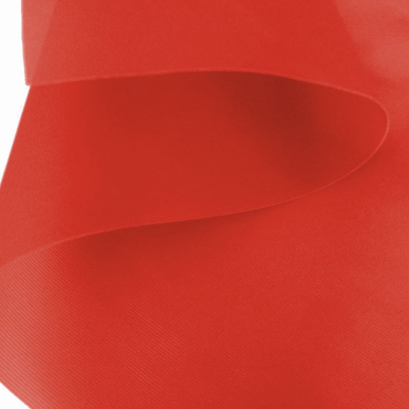 Tissu cancan rouge au rouleau