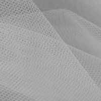 Tulle grigio al metro